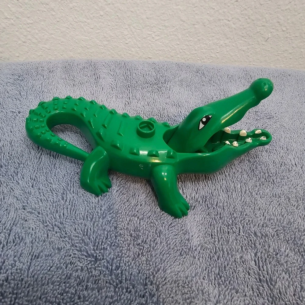 LEGO Duplo Green Crocodile Alligator Animal Figure Hinged Jaw 53915 2006 Vintage